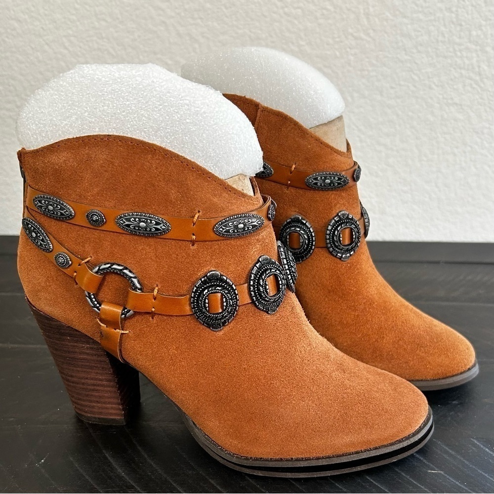 Very Volatile Hereford Whiskey Heeled  Booties Size 6 New In Box Cowgirl Boots - Picture 3 of 8